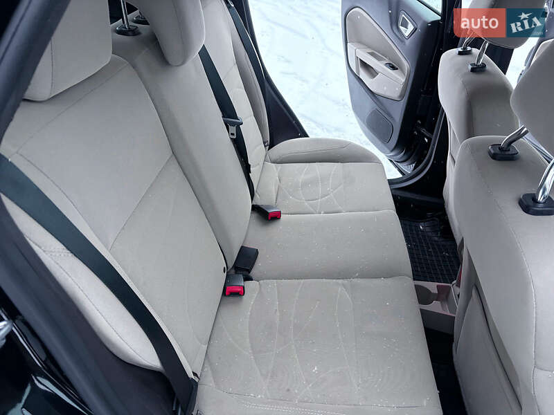 Хетчбек Ford Fiesta 2016 в Львові