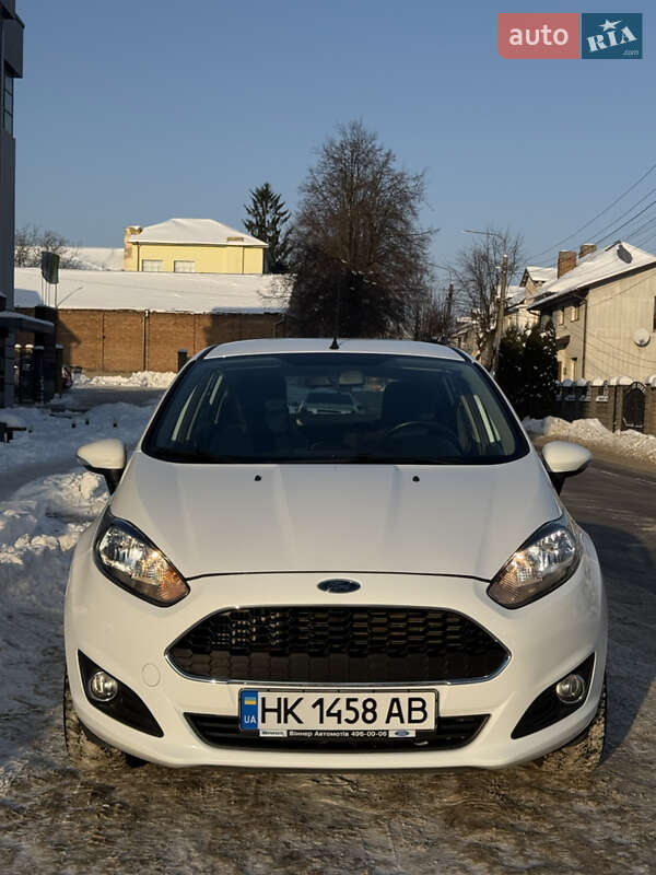 Хэтчбек Ford Fiesta 2017 в Ровно