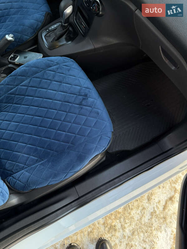 Хэтчбек Ford Fiesta 2017 в Ровно