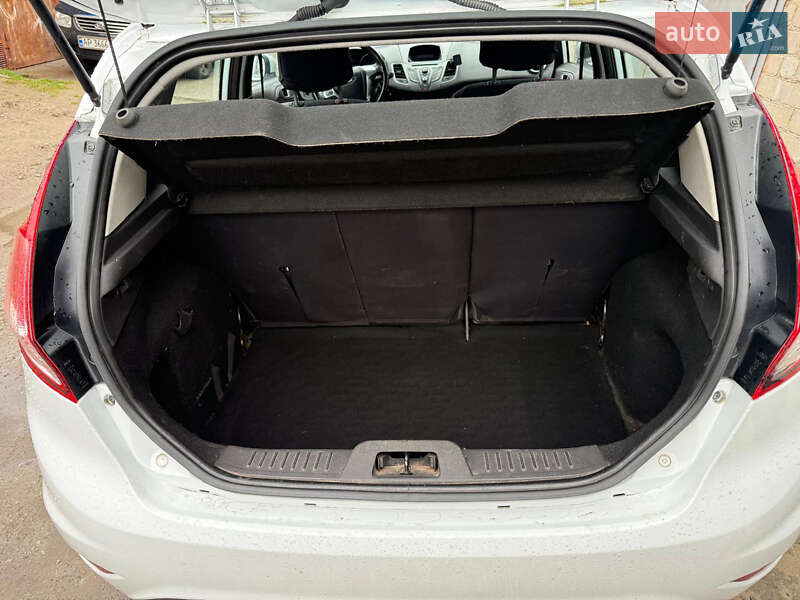 Хэтчбек Ford Fiesta 2014 в Запорожье