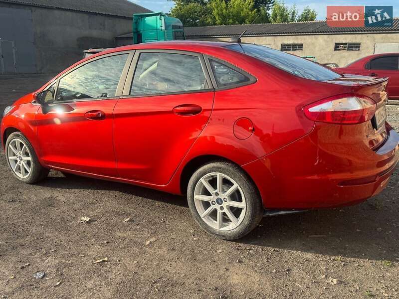 Седан Ford Fiesta 2018 в Ізмаїлі
