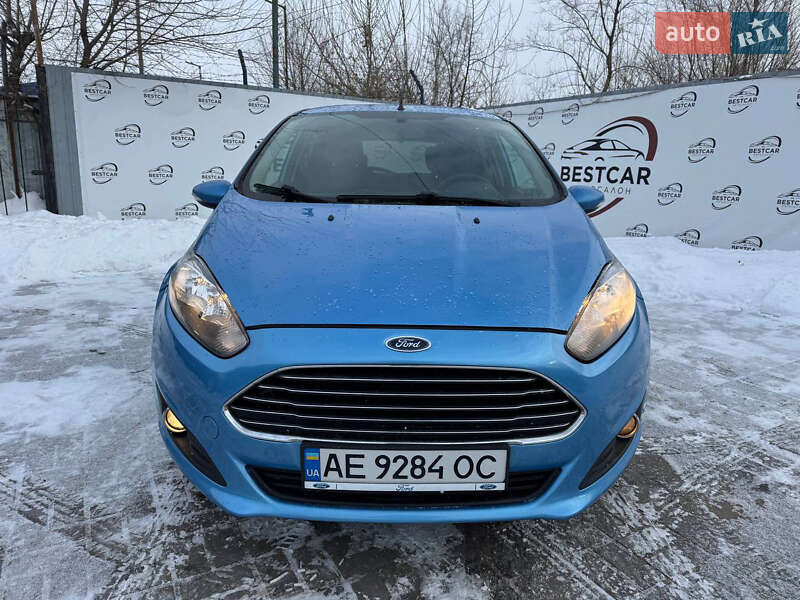 Хетчбек Ford Fiesta 2012 в Дніпрі