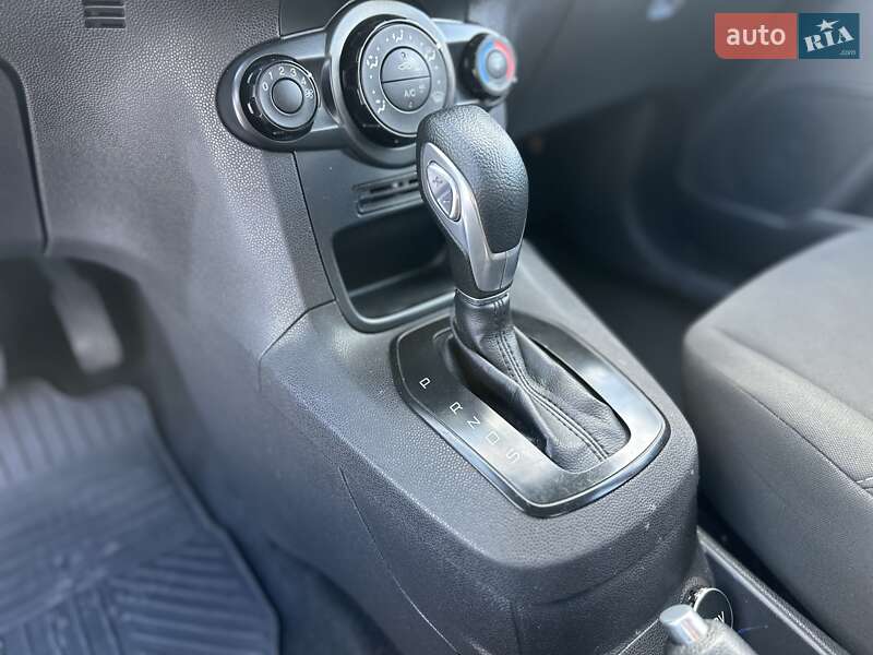 Хэтчбек Ford Fiesta 2014 в Одессе