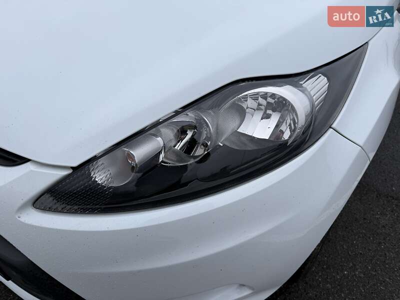 Хетчбек Ford Fiesta 2011 в Ужгороді фото 14 Хетчбек Ford Fiesta 2011 в Ужгороді