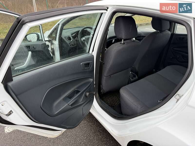 Хетчбек Ford Fiesta 2011 в Ужгороді фото 25 Хетчбек Ford Fiesta 2011 в Ужгороді