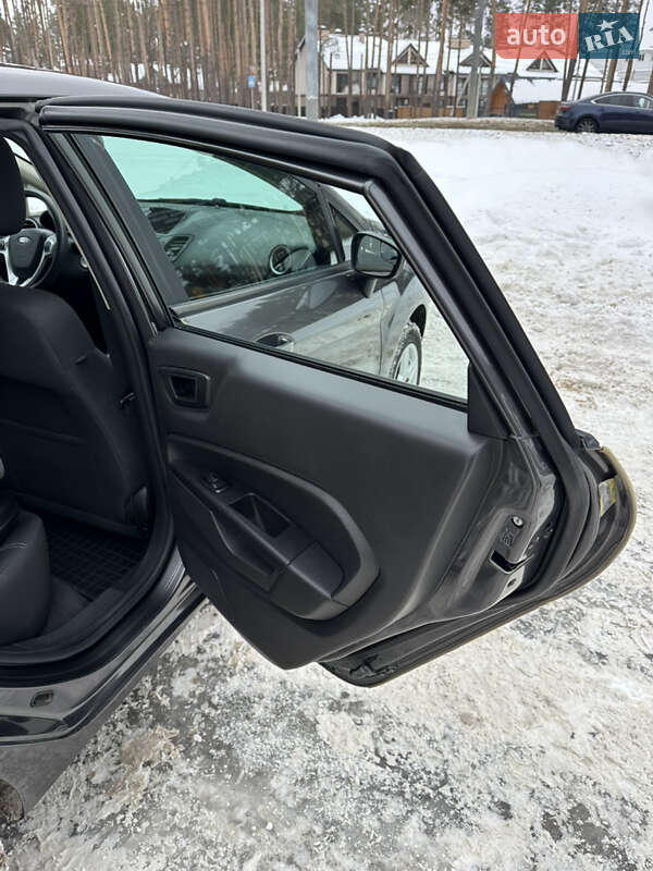 Хетчбек Ford Fiesta 2017 в Ірпені