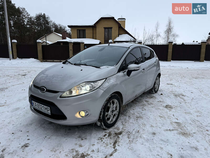 Хэтчбек Ford Fiesta 2010 в Чернигове
