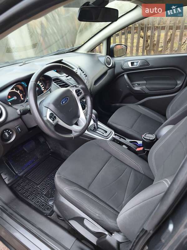 Хэтчбек Ford Fiesta 2014 в Кривом Роге фото 8 Хэтчбек Ford Fiesta 2014 в Кривом Роге
