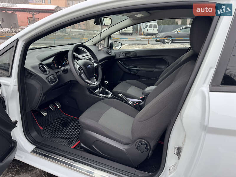 Хетчбек Ford Fiesta 2014 в Хмельницькому фото 11 Хетчбек Ford Fiesta 2014 в Хмельницькому