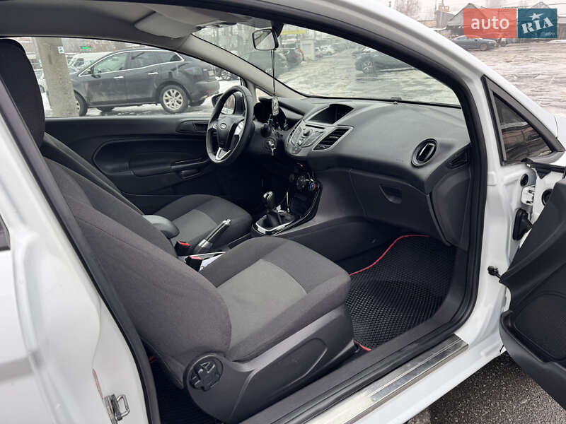 Хетчбек Ford Fiesta 2014 в Хмельницькому фото 15 Хетчбек Ford Fiesta 2014 в Хмельницькому