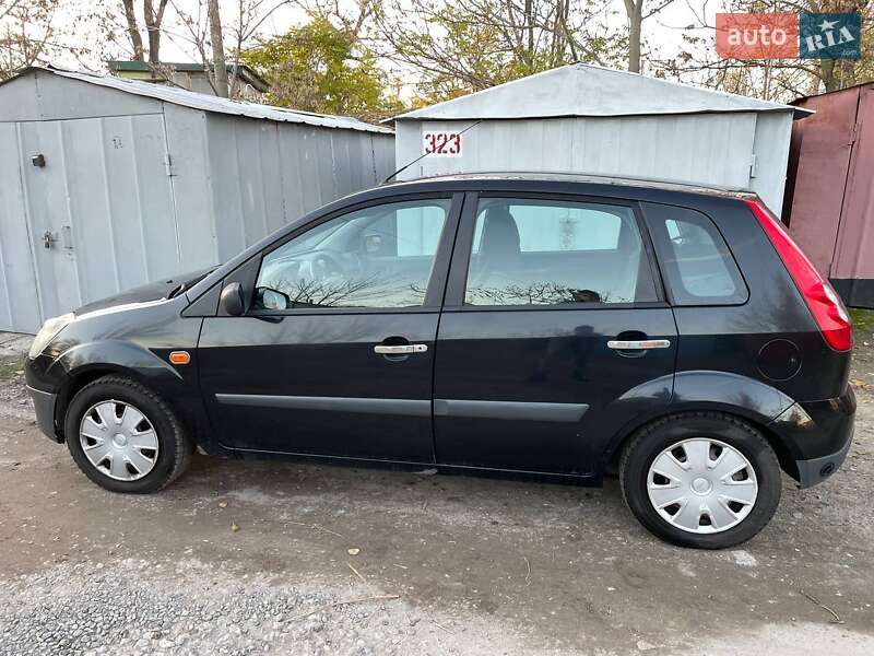 Хэтчбек Ford Fiesta 2008 в Запорожье
