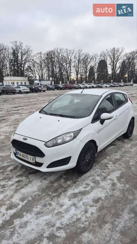 Хэтчбек Ford Fiesta 2017 в Киеве фото 6 Хэтчбек Ford Fiesta 2017 в Киеве