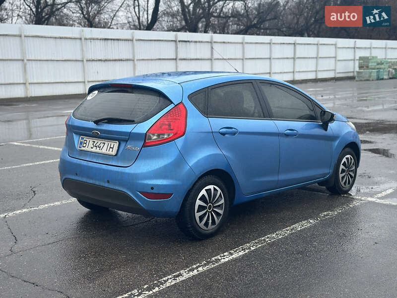 Хэтчбек Ford Fiesta 2011 в Кременчуге