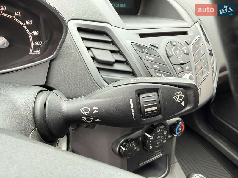 Хэтчбек Ford Fiesta 2016 в Киеве фото 26 Хэтчбек Ford Fiesta 2016 в Киеве