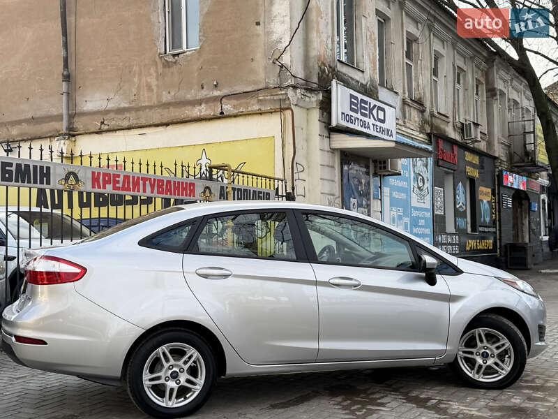 Седан Ford Fiesta 2017 в Миколаєві