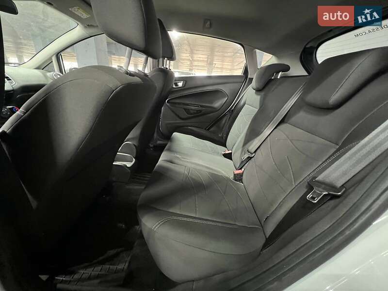 Хэтчбек Ford Fiesta 2014 в Одессе фото 20 Хэтчбек Ford Fiesta 2014 в Одессе