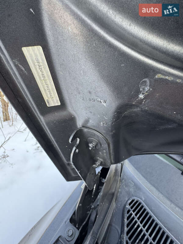 Седан Ford Fiesta 2015 в Львові