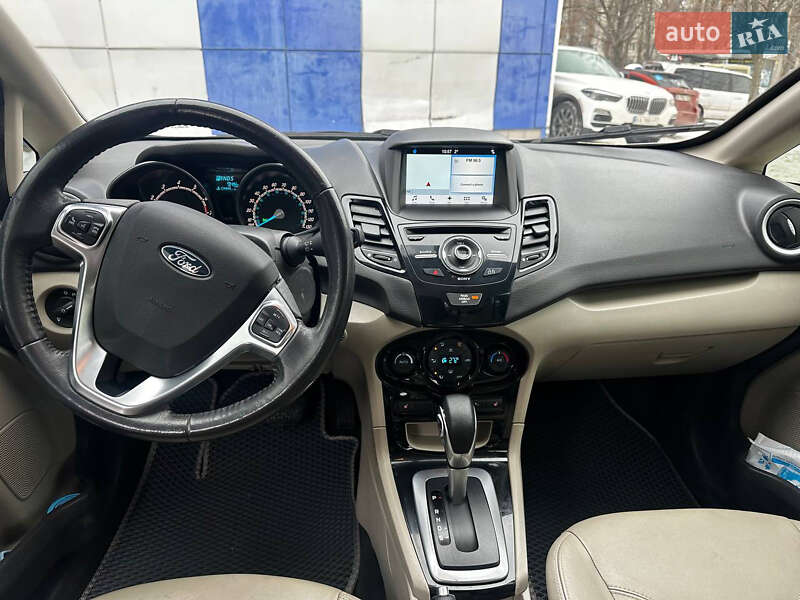 Седан Ford Fiesta 2017 в Києві