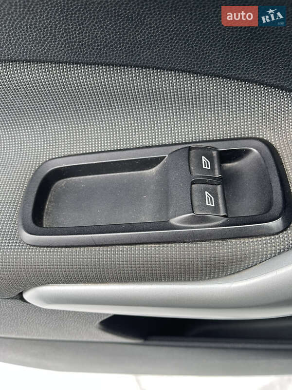 Хетчбек Ford Fiesta 2011 в Стрию фото 17 Хетчбек Ford Fiesta 2011 в Стрию