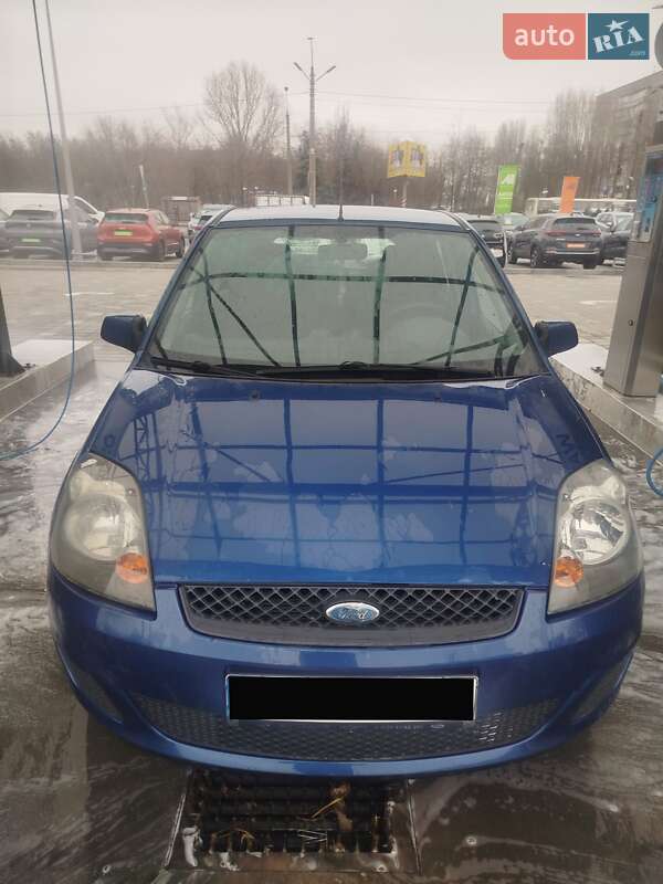 Хэтчбек Ford Fiesta 2008 в Черкассах