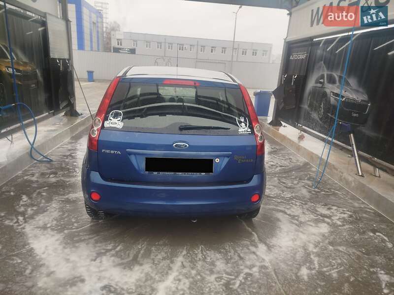 Хэтчбек Ford Fiesta 2008 в Черкассах