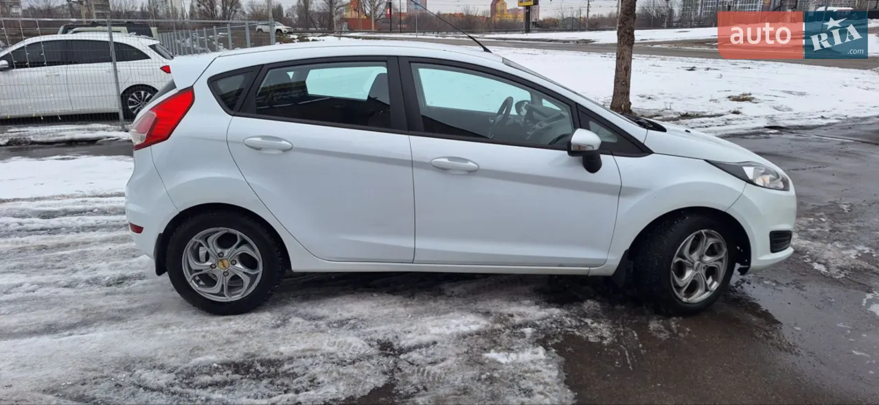 2013 Ford Fiesta - мініатюра 13