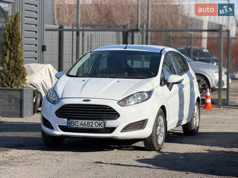 Хетчбек Ford Fiesta 2014 в Львові