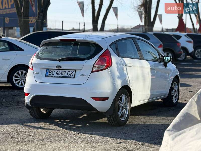 Хетчбек Ford Fiesta 2014 в Львові