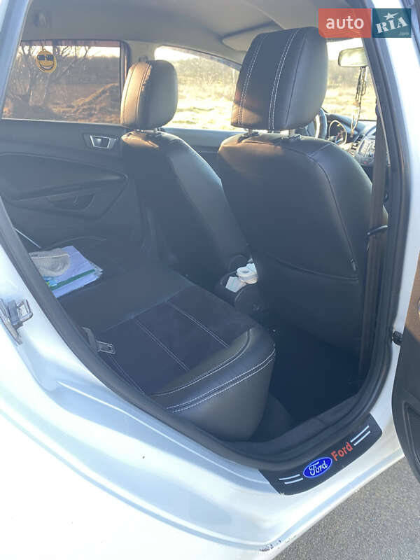 Хетчбек Ford Fiesta 2013 в Одесі