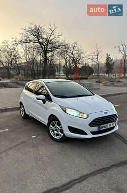 Хетчбек Ford Fiesta 2014 в Миколаєві