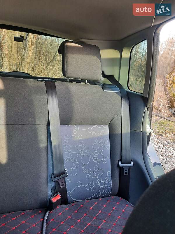 Хетчбек Ford Fiesta 2008 в Дніпрі