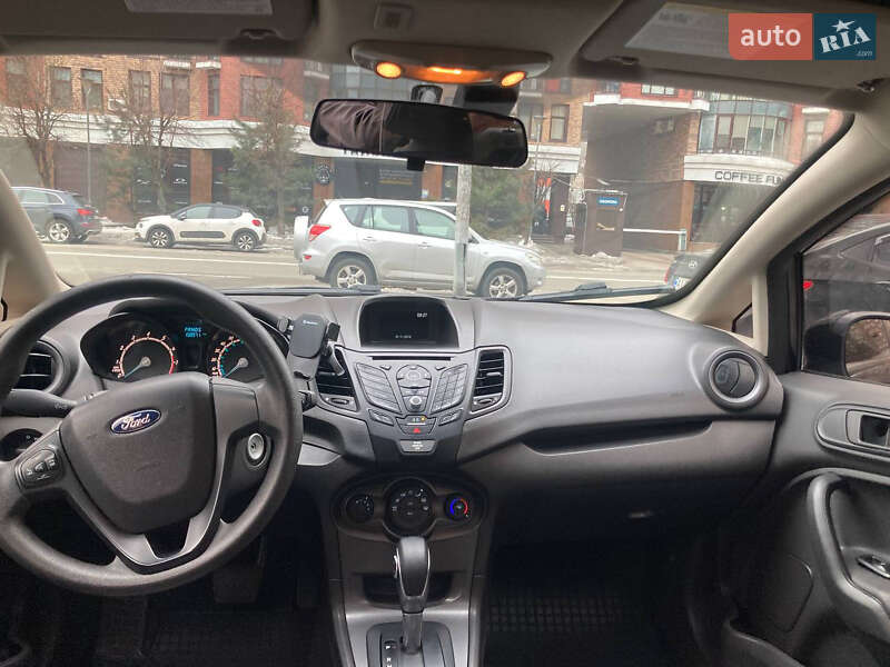 Седан Ford Fiesta 2018 в Києві