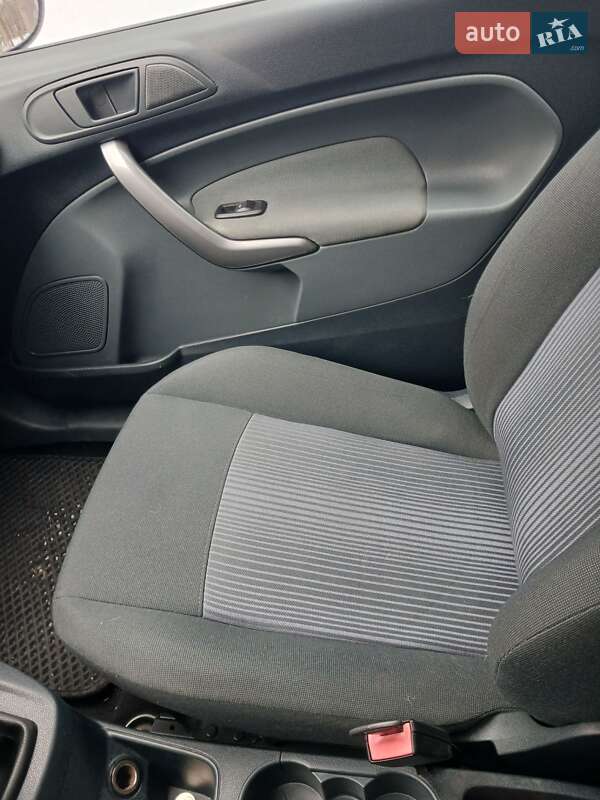 Хетчбек Ford Fiesta 2010 в Сумах фото 18 Хетчбек Ford Fiesta 2010 в Сумах