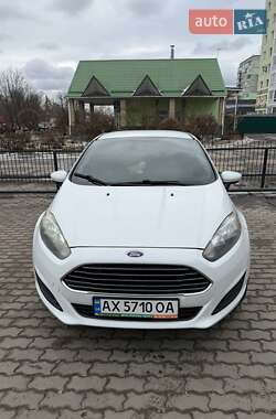 Хэтчбек Ford Fiesta 2016 в Полтаве