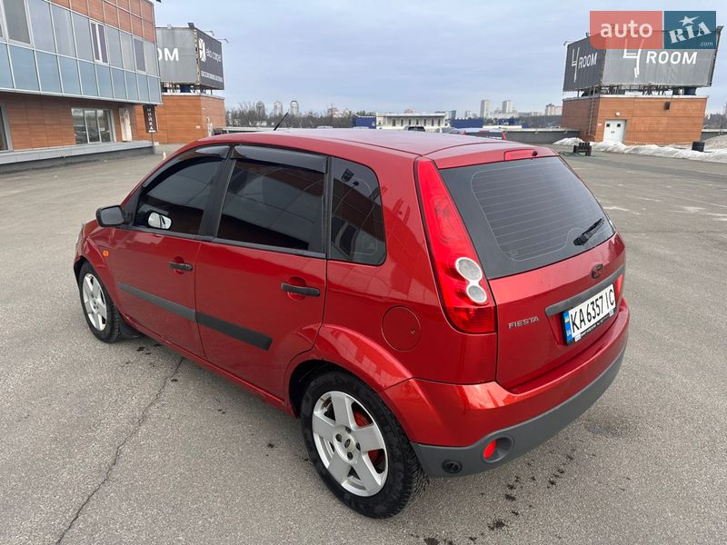 Хетчбек Ford Fiesta 2008 в Києві