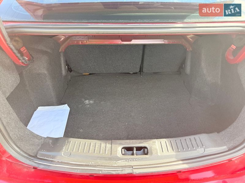 Седан Ford Fiesta 2016 в Києві