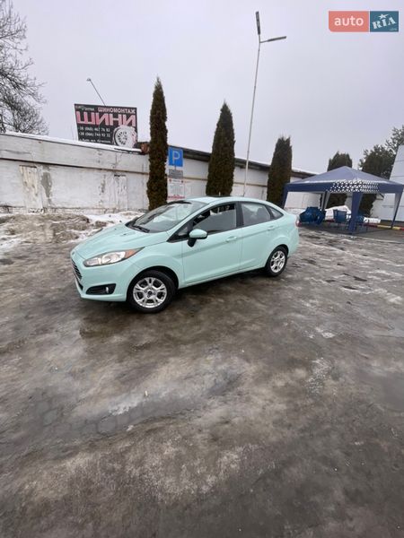 Седан Ford Fiesta 2017 в Львове