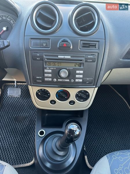 Хетчбек Ford Fiesta 2007 в Лубнах