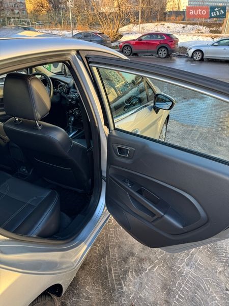 Седан Ford Fiesta 2014 в Києві