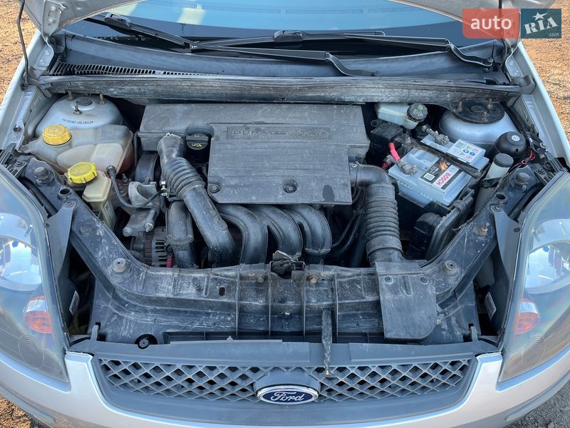 Хэтчбек Ford Fiesta 2008 в Киеве