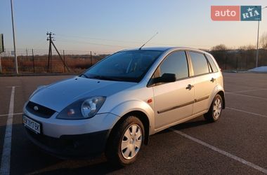 Хэтчбек Ford Fiesta 2006 в Ровно