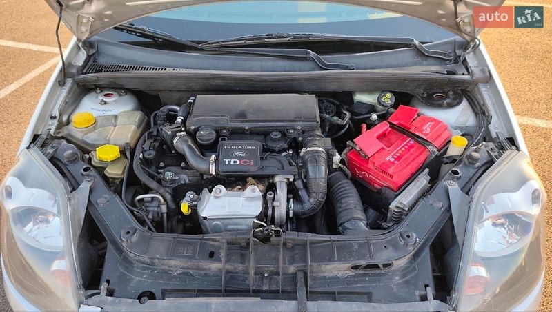 Хэтчбек Ford Fiesta 2006 в Ровно