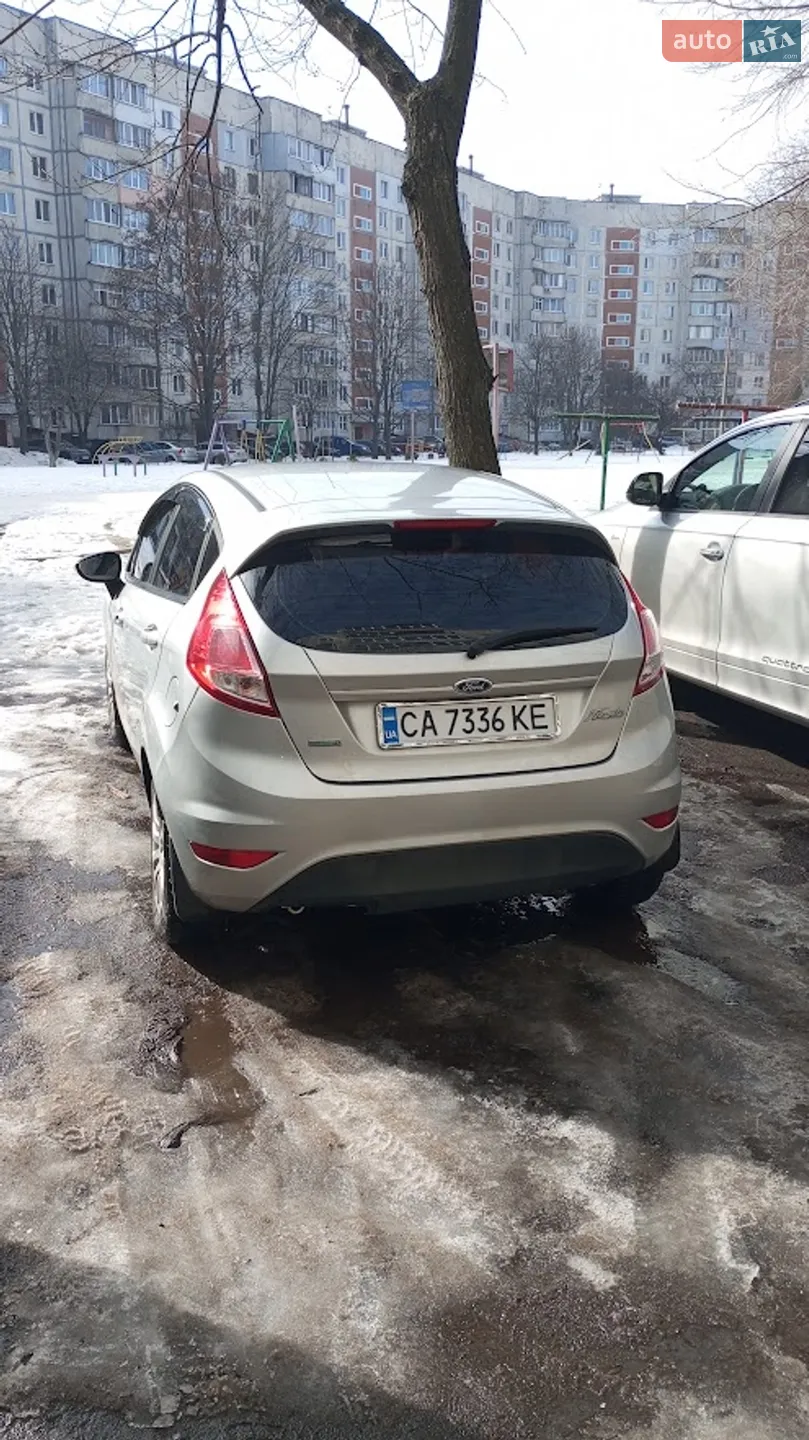 2013 Ford Fiesta - мініатюра 4