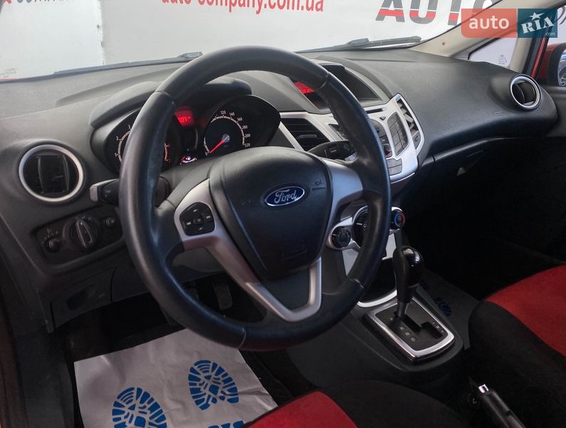 Хэтчбек Ford Fiesta 2011 в Львове