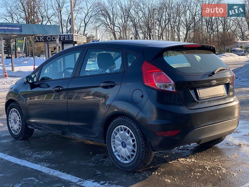 Хетчбек Ford Fiesta 2014 в Києві