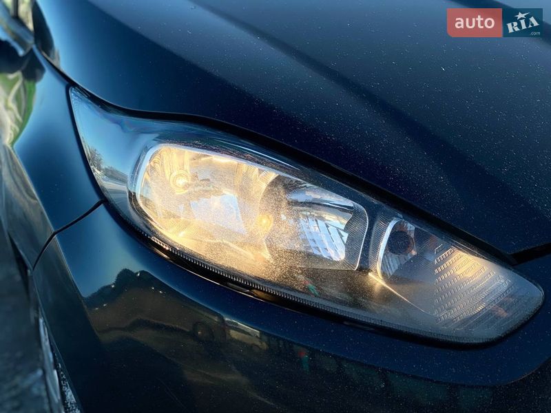 Хетчбек Ford Fiesta 2014 в Києві