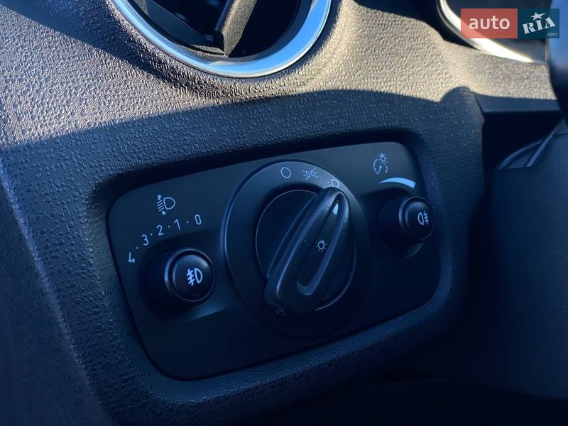 Хетчбек Ford Fiesta 2014 в Києві