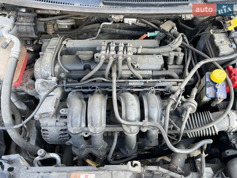 Хетчбек Ford Fiesta 2013 в Чинадієвому