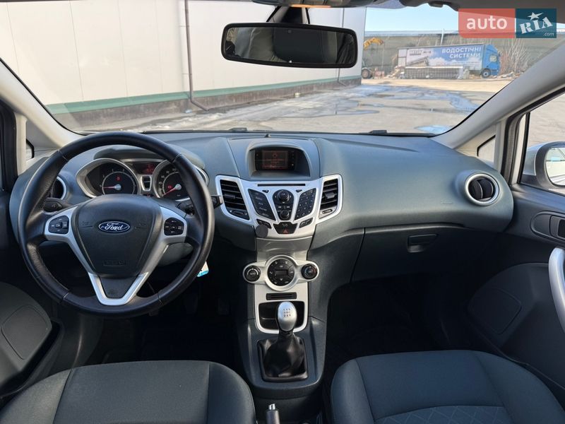Хетчбек Ford Fiesta 2010 в Вінниці