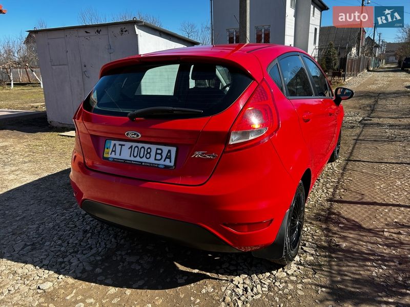 Хэтчбек Ford Fiesta 2012 в Ивано-Франковске
